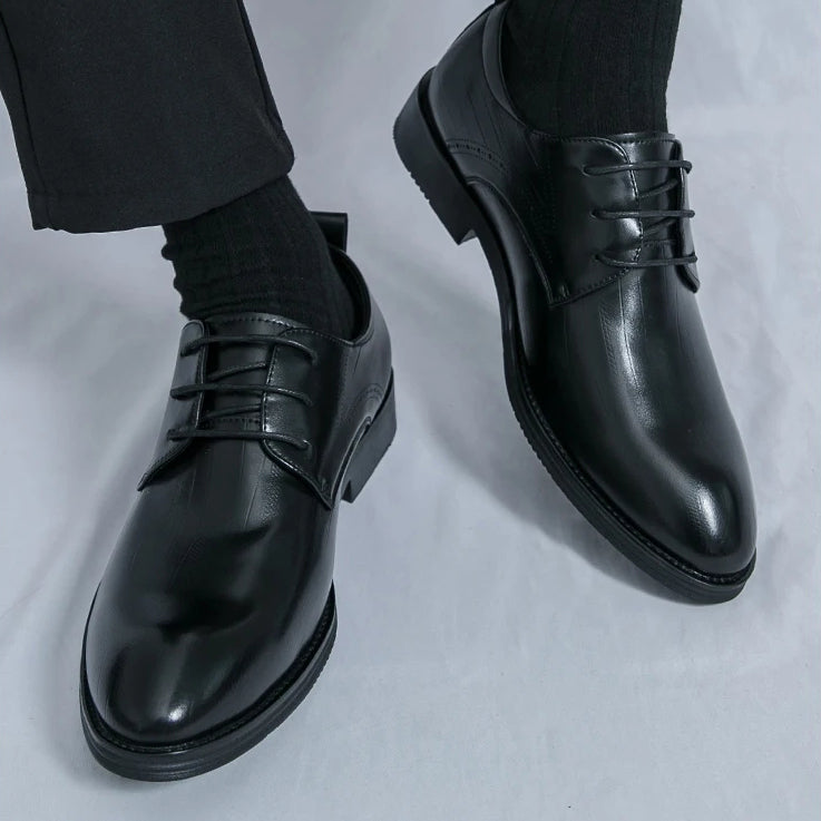Klassische Herrenschuhe