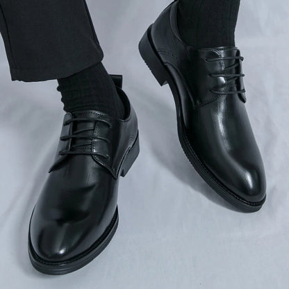 Klassische Herrenschuhe