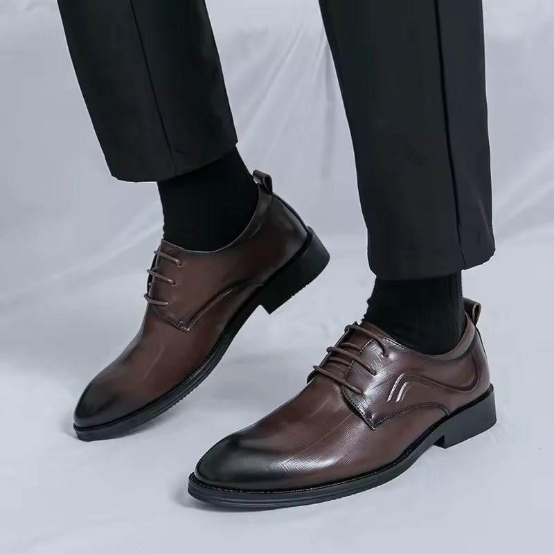 Klassische Herrenschuhe